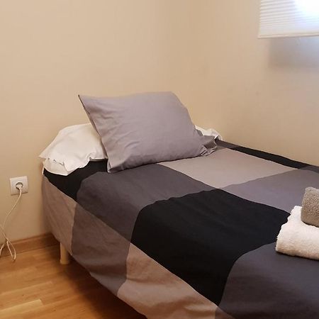 18 Torres El Pilar Apartman Zaragoza Kültér fotó