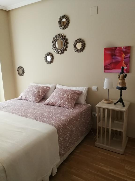 18 Torres El Pilar Apartman Zaragoza Kültér fotó