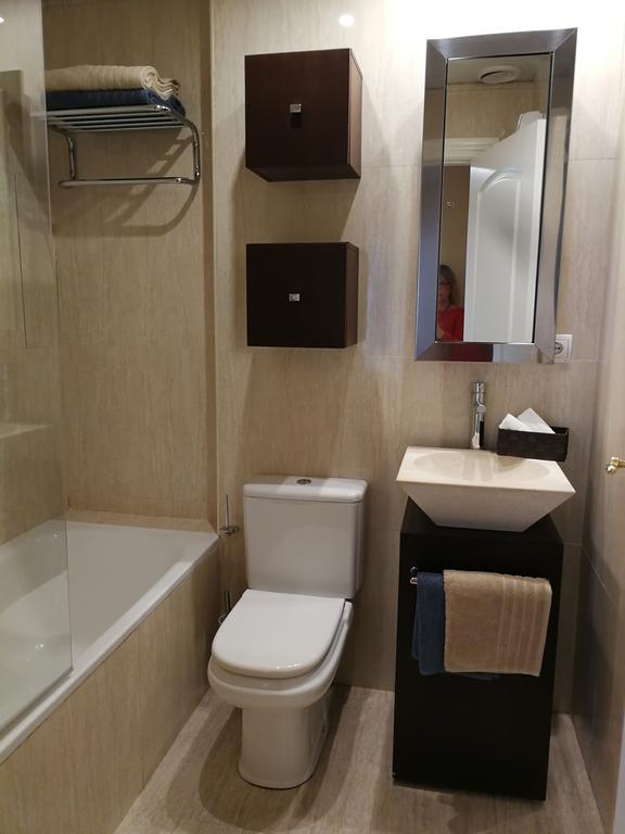 18 Torres El Pilar Apartman Zaragoza Kültér fotó